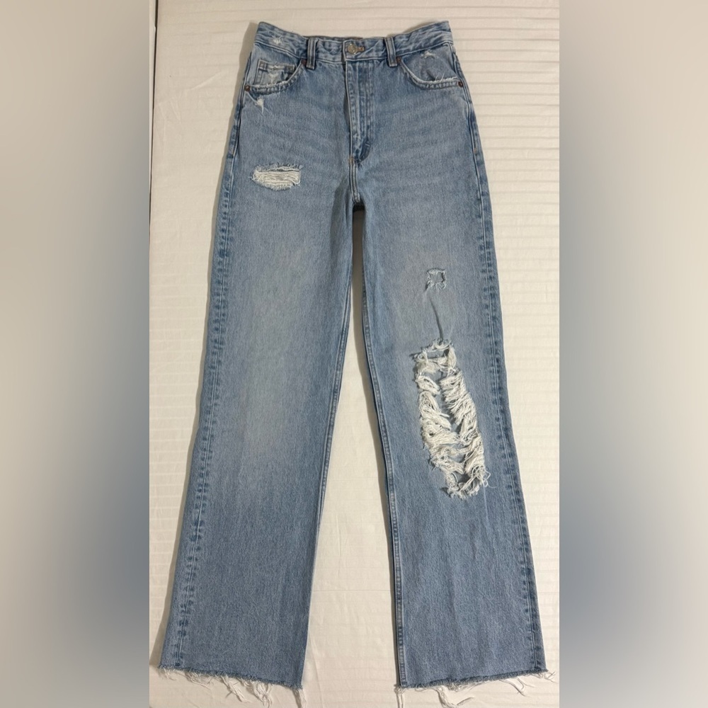 Zara High Rise Distressed Wide Leg Jeans Full Length Raw Hem Ripped Size 4